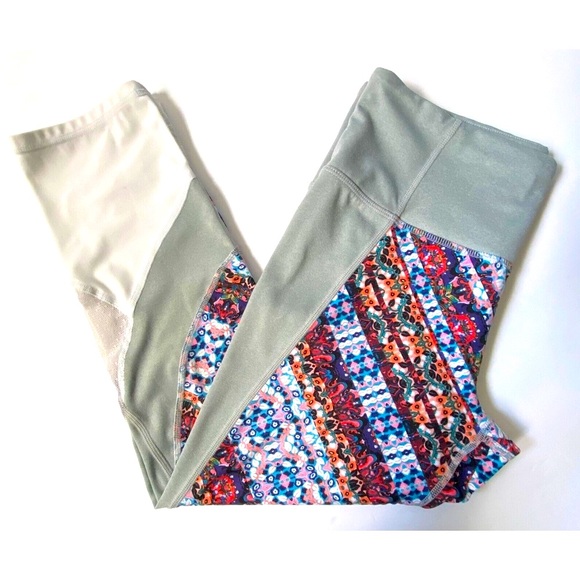 Athleta Leggings Women's Medium Multicolor Floral Mesh Capris - Picture 2 of 16